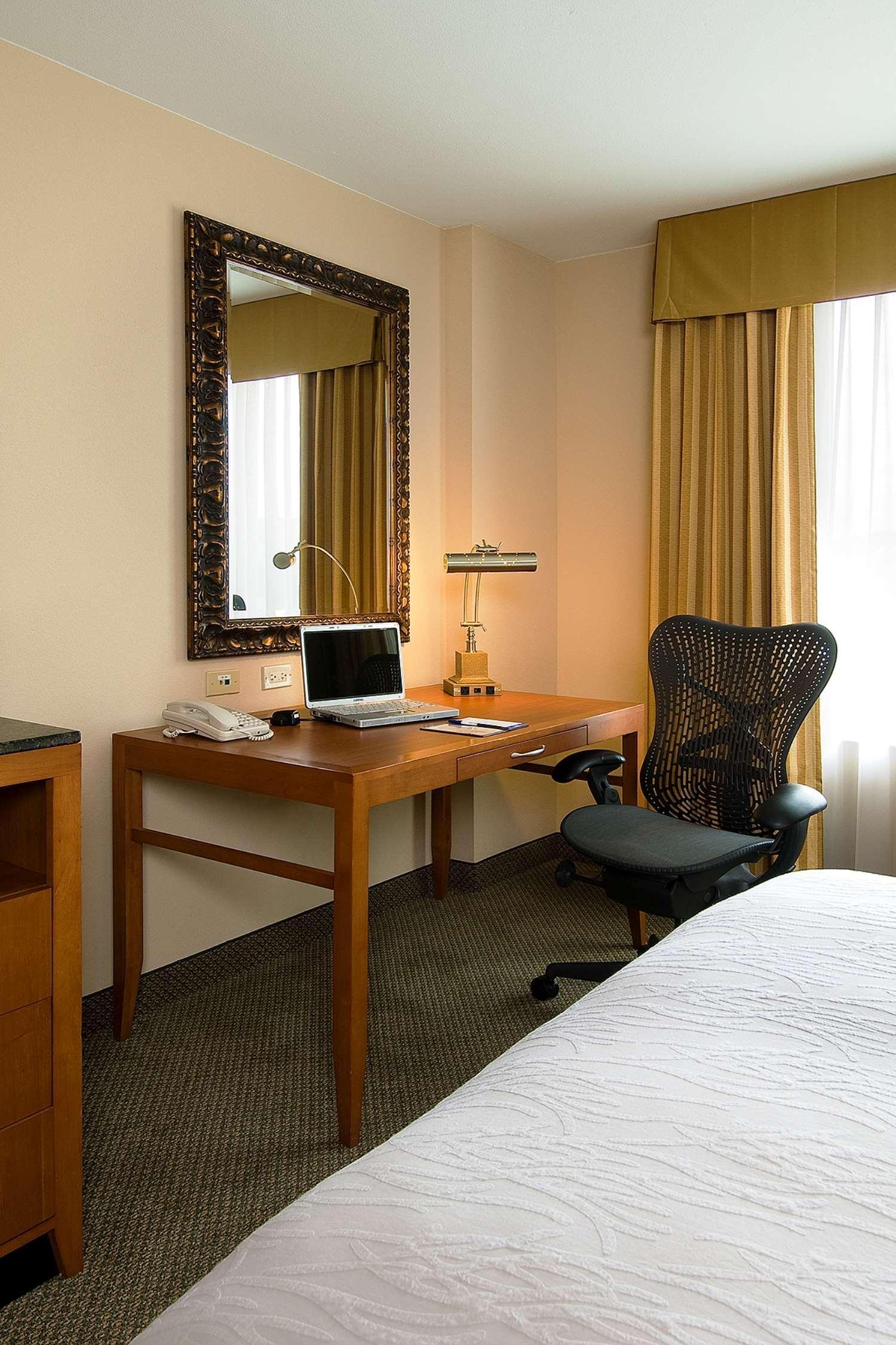 Hotel Hilton Garden Energy Corridor