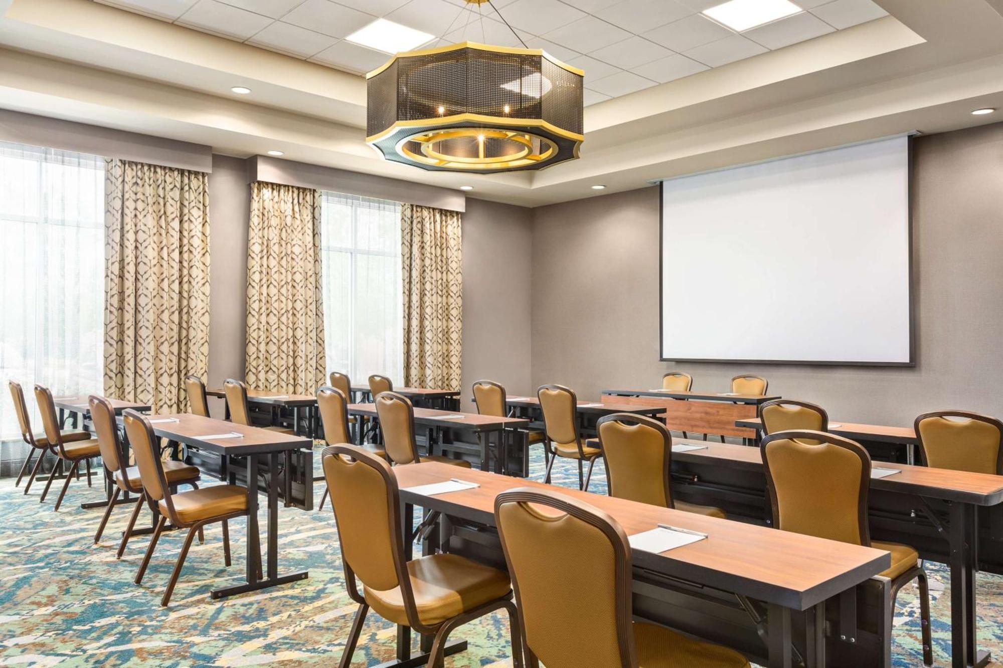 Hotel Hilton Garden Energy Corridor 3*